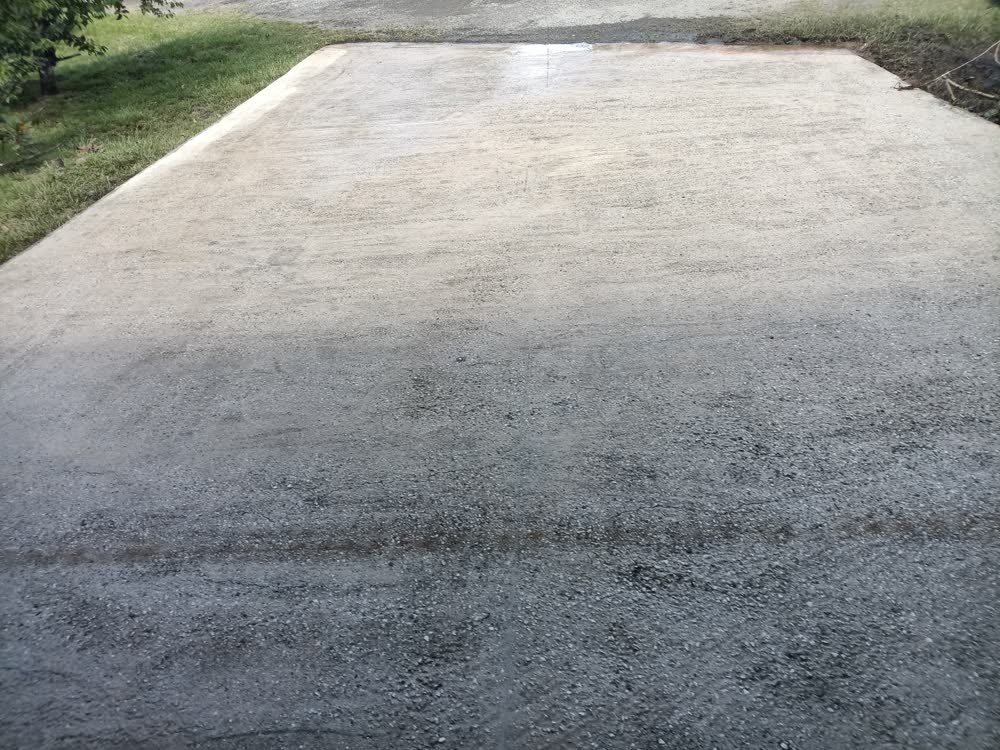 Allée après nettoyage