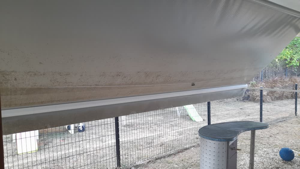 Store PVC avant